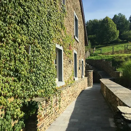 Semesterbostad Fou Du Village *